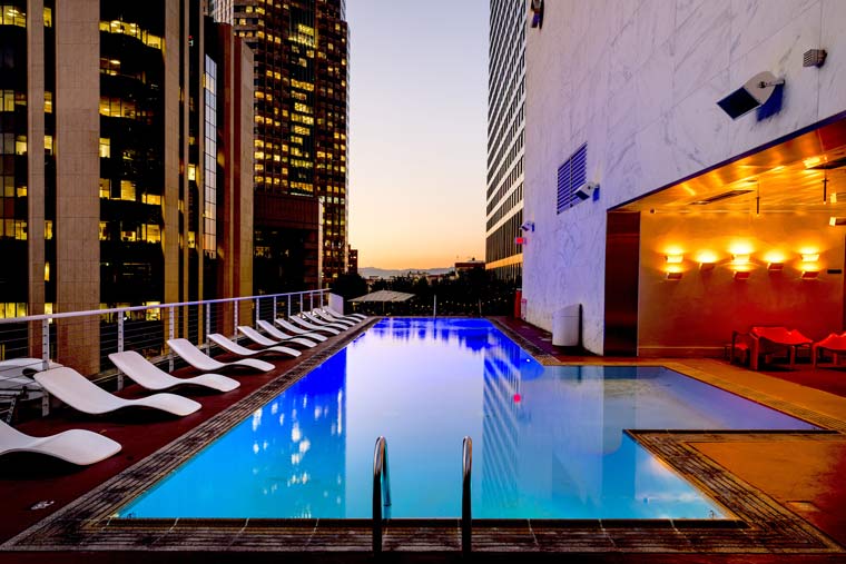 los angeles hotel pool image